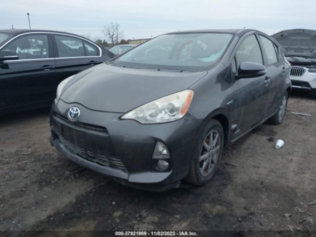 Photo 1 VIN: JTDKDTB38D1534689 - TOYOTA PRIUS C 