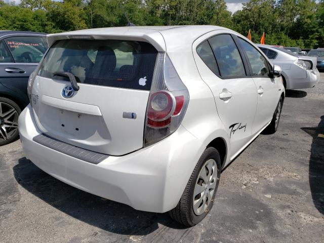 Photo 3 VIN: JTDKDTB38D1540847 - TOYOTA PRIUS C 