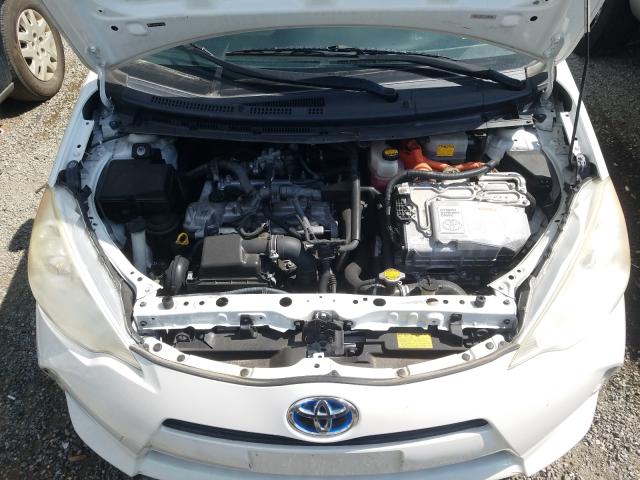 Photo 6 VIN: JTDKDTB38D1540847 - TOYOTA PRIUS C 