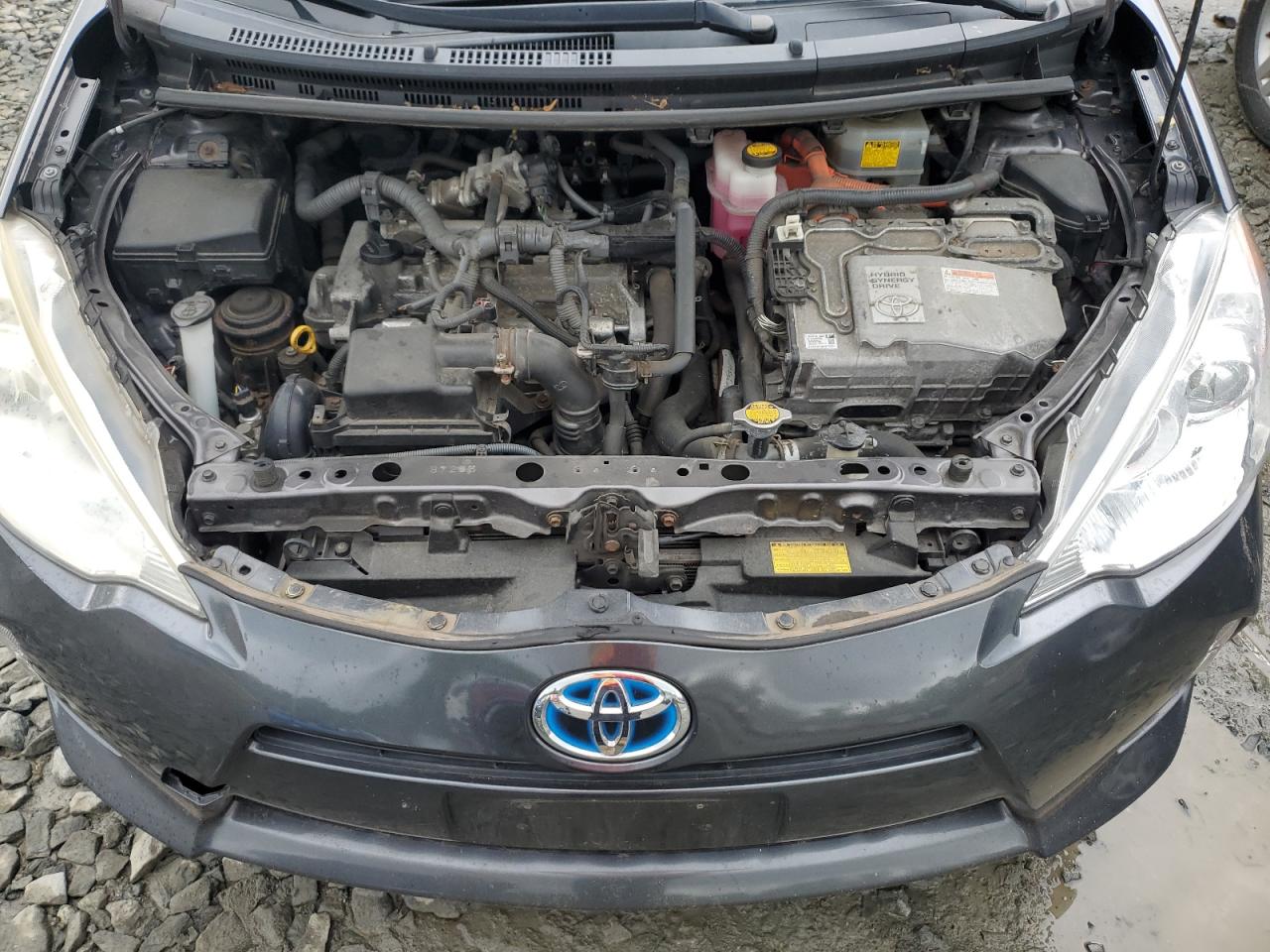 Photo 10 VIN: JTDKDTB38D1557695 - TOYOTA PRIUS 