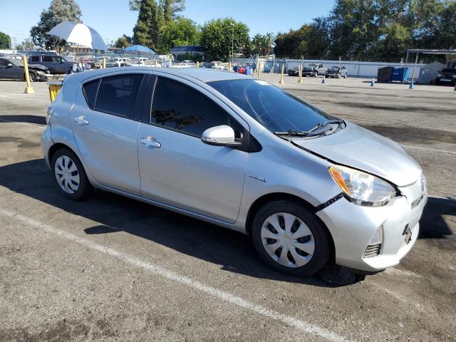 Photo 3 VIN: JTDKDTB38E1067582 - TOYOTA PRIUS C 