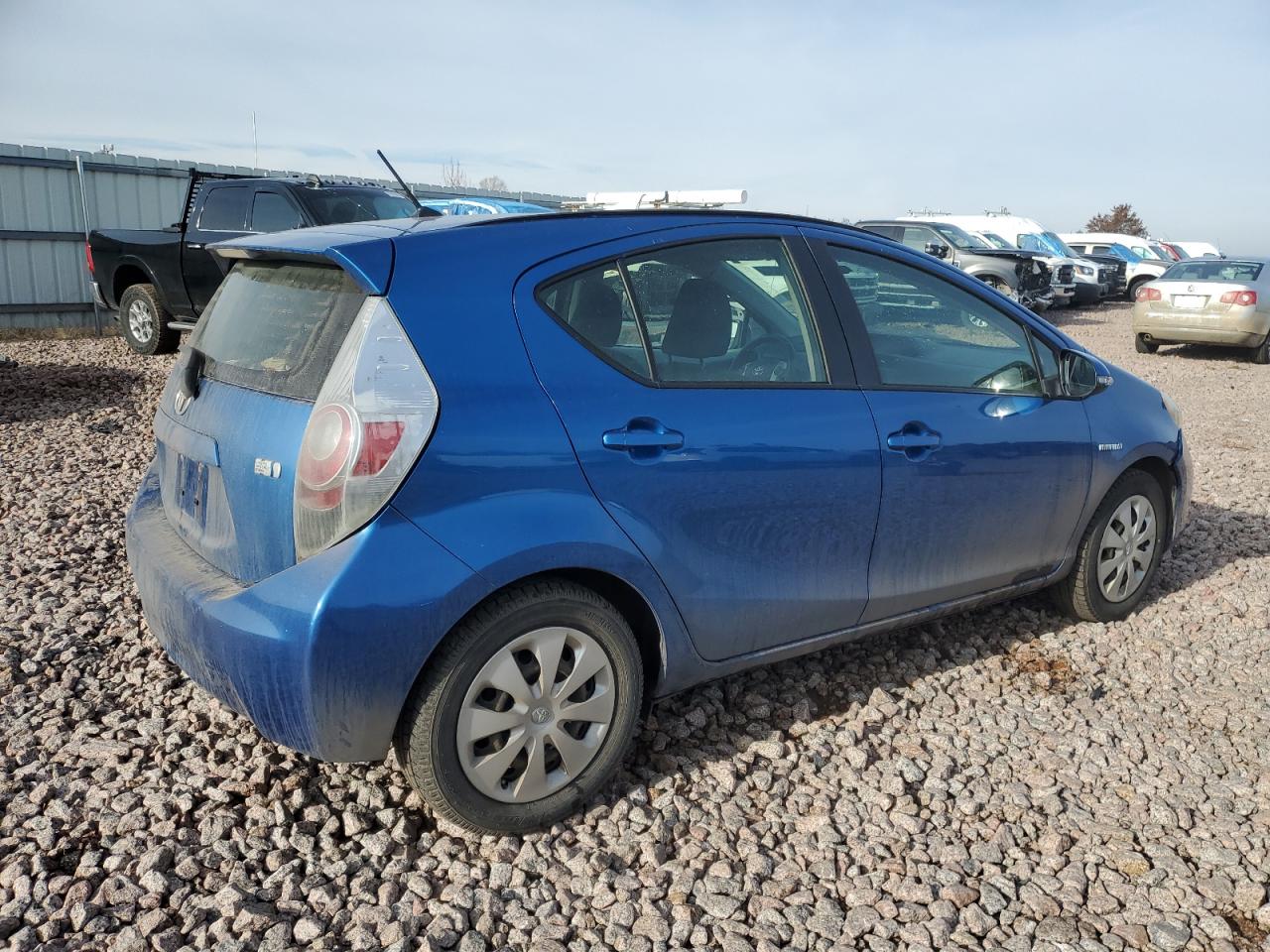 Photo 2 VIN: JTDKDTB38E1067646 - TOYOTA PRIUS 