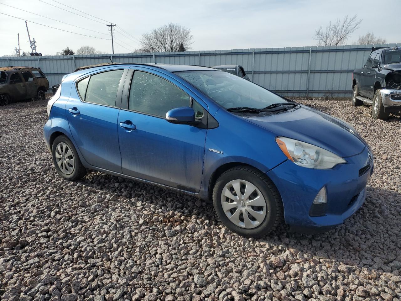 Photo 3 VIN: JTDKDTB38E1067646 - TOYOTA PRIUS 