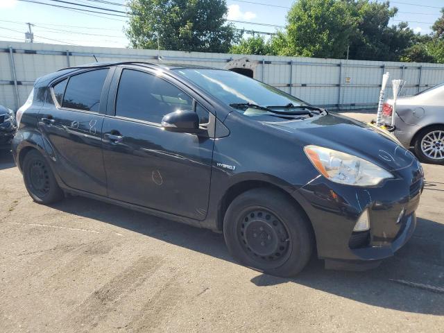 Photo 3 VIN: JTDKDTB38E1073236 - TOYOTA PRIUS C 