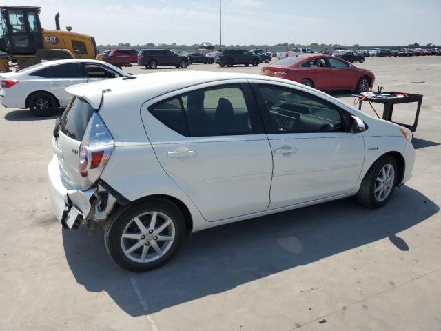 Photo 2 VIN: JTDKDTB38E1573333 - TOYOTA PRIUS C 