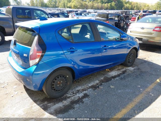 Photo 3 VIN: JTDKDTB38F1087106 - TOYOTA PRIUS C 