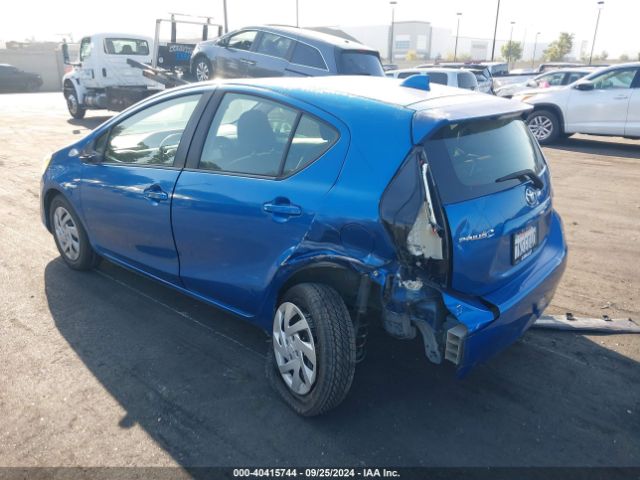 Photo 2 VIN: JTDKDTB38F1110786 - TOYOTA PRIUS C 