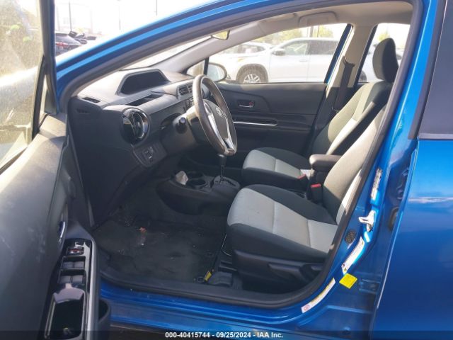 Photo 4 VIN: JTDKDTB38F1110786 - TOYOTA PRIUS C 