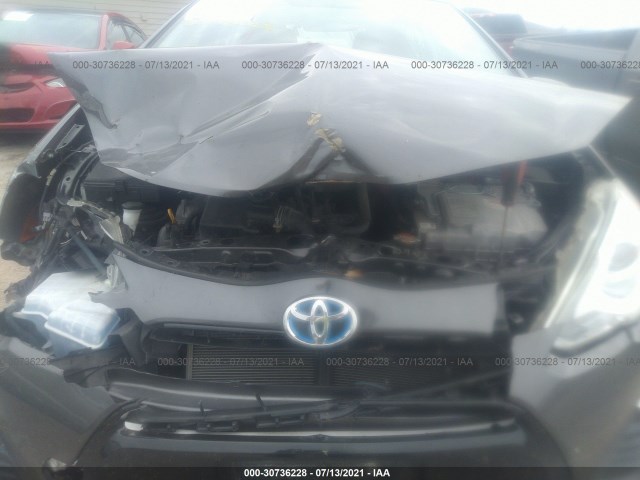 Photo 9 VIN: JTDKDTB38G1136404 - TOYOTA PRIUS C 