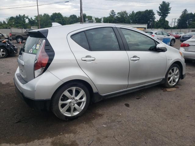 Photo 2 VIN: JTDKDTB38H1593456 - TOYOTA PRIUS C 