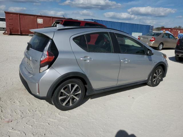 Photo 2 VIN: JTDKDTB38J1604655 - TOYOTA PRIUS C 