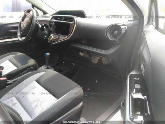 Photo 4 VIN: JTDKDTB38K1620436 - TOYOTA PRIUS C 