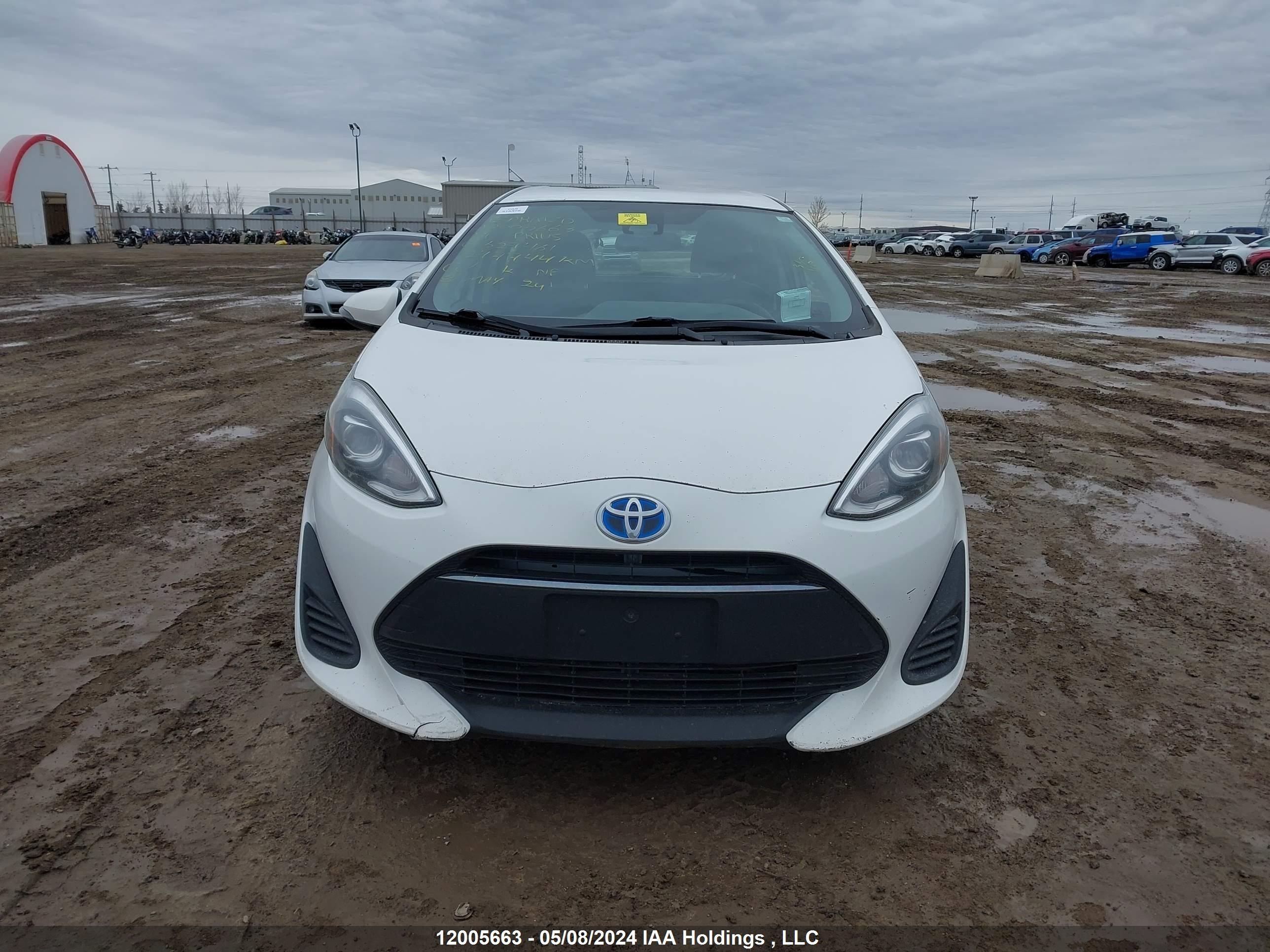 Photo 11 VIN: JTDKDTB38K1629461 - TOYOTA PRIUS C 