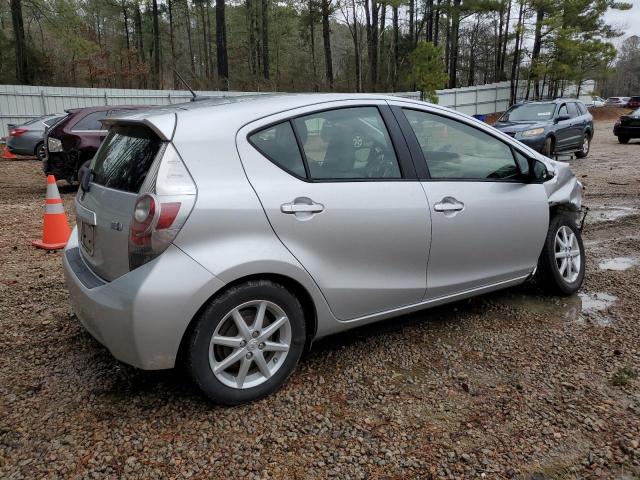 Photo 2 VIN: JTDKDTB39C1007372 - TOYOTA PRIUS C 