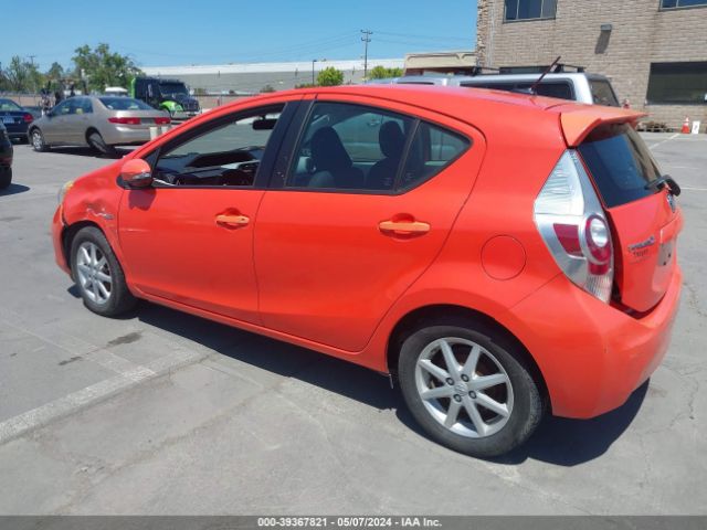 Photo 2 VIN: JTDKDTB39C1009915 - TOYOTA PRIUS C 