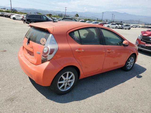 Photo 2 VIN: JTDKDTB39C1014936 - TOYOTA PRIUS 