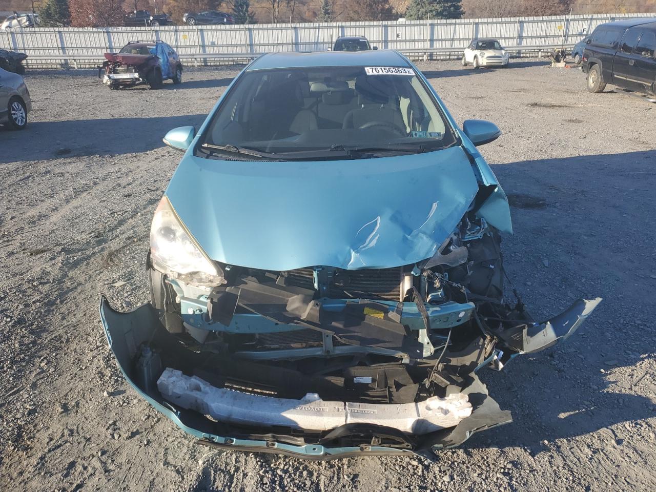 Photo 4 VIN: JTDKDTB39C1027430 - TOYOTA PRIUS 