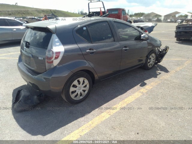 Photo 3 VIN: JTDKDTB39C1502803 - TOYOTA PRIUS C 