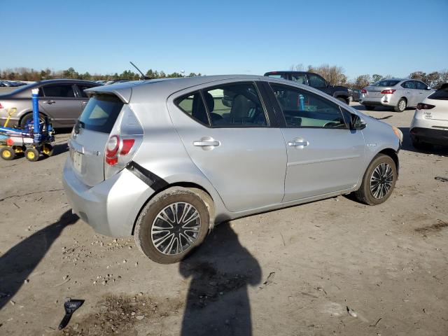 Photo 2 VIN: JTDKDTB39C1503496 - TOYOTA PRIUS C 