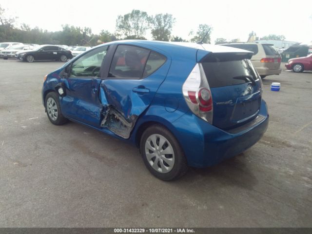 Photo 2 VIN: JTDKDTB39C1509797 - TOYOTA PRIUS C 