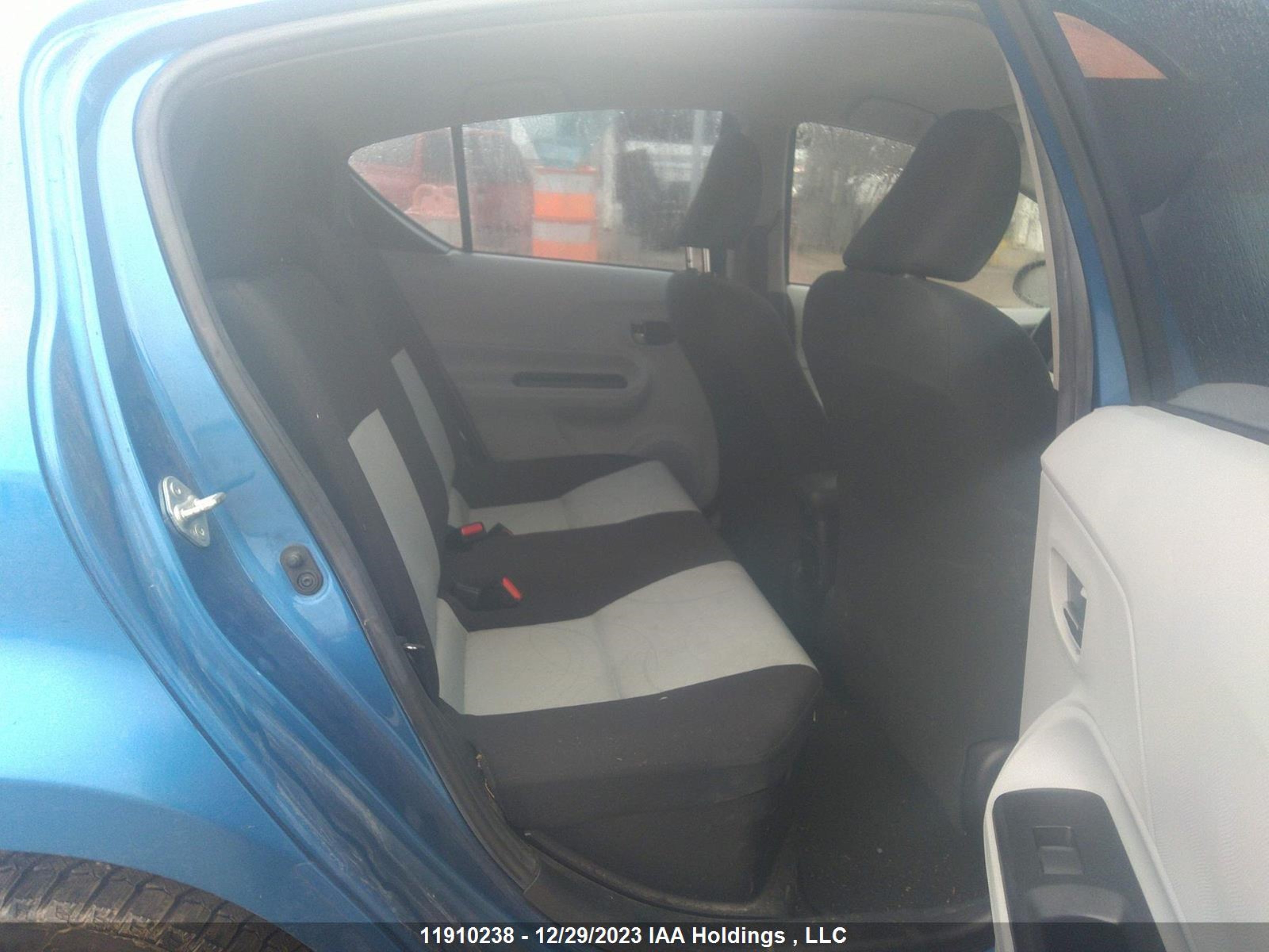 Photo 7 VIN: JTDKDTB39C1525322 - TOYOTA PRIUS C 