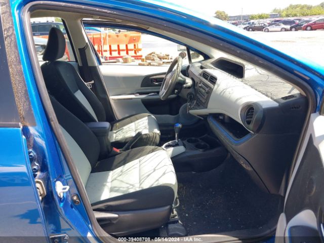 Photo 4 VIN: JTDKDTB39C1526812 - TOYOTA PRIUS C 