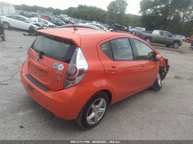 Photo 3 VIN: JTDKDTB39D1045041 - TOYOTA PRIUS C 