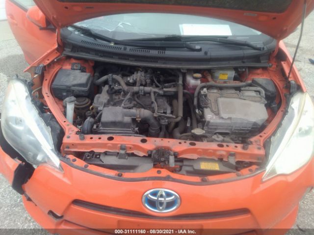 Photo 9 VIN: JTDKDTB39D1045041 - TOYOTA PRIUS C 