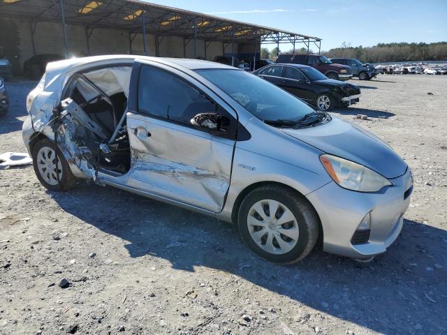 Photo 3 VIN: JTDKDTB39D1055679 - TOYOTA PRIUS C 