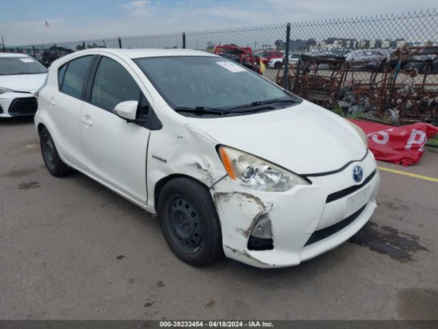 Photo 5 VIN: JTDKDTB39D1543627 - TOYOTA PRIUS C 