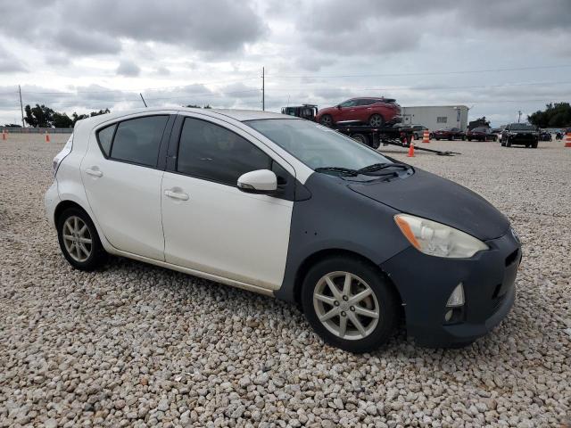 Photo 3 VIN: JTDKDTB39D1544051 - TOYOTA PRIUS 