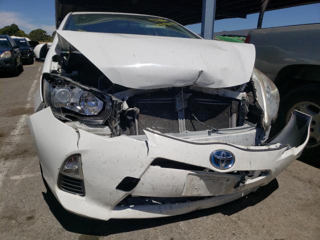 Photo 8 VIN: JTDKDTB39D1545152 - TOYOTA PRIUS C 