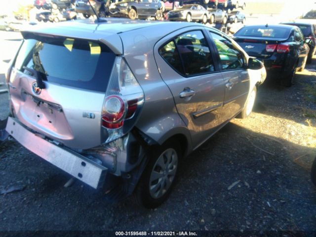 Photo 3 VIN: JTDKDTB39D1546138 - TOYOTA PRIUS C 