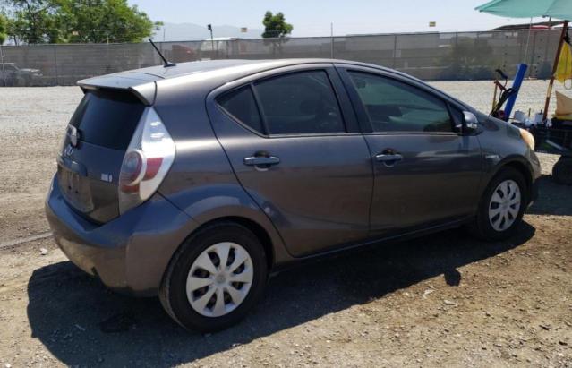 Photo 2 VIN: JTDKDTB39D1547676 - TOYOTA PRIUS 