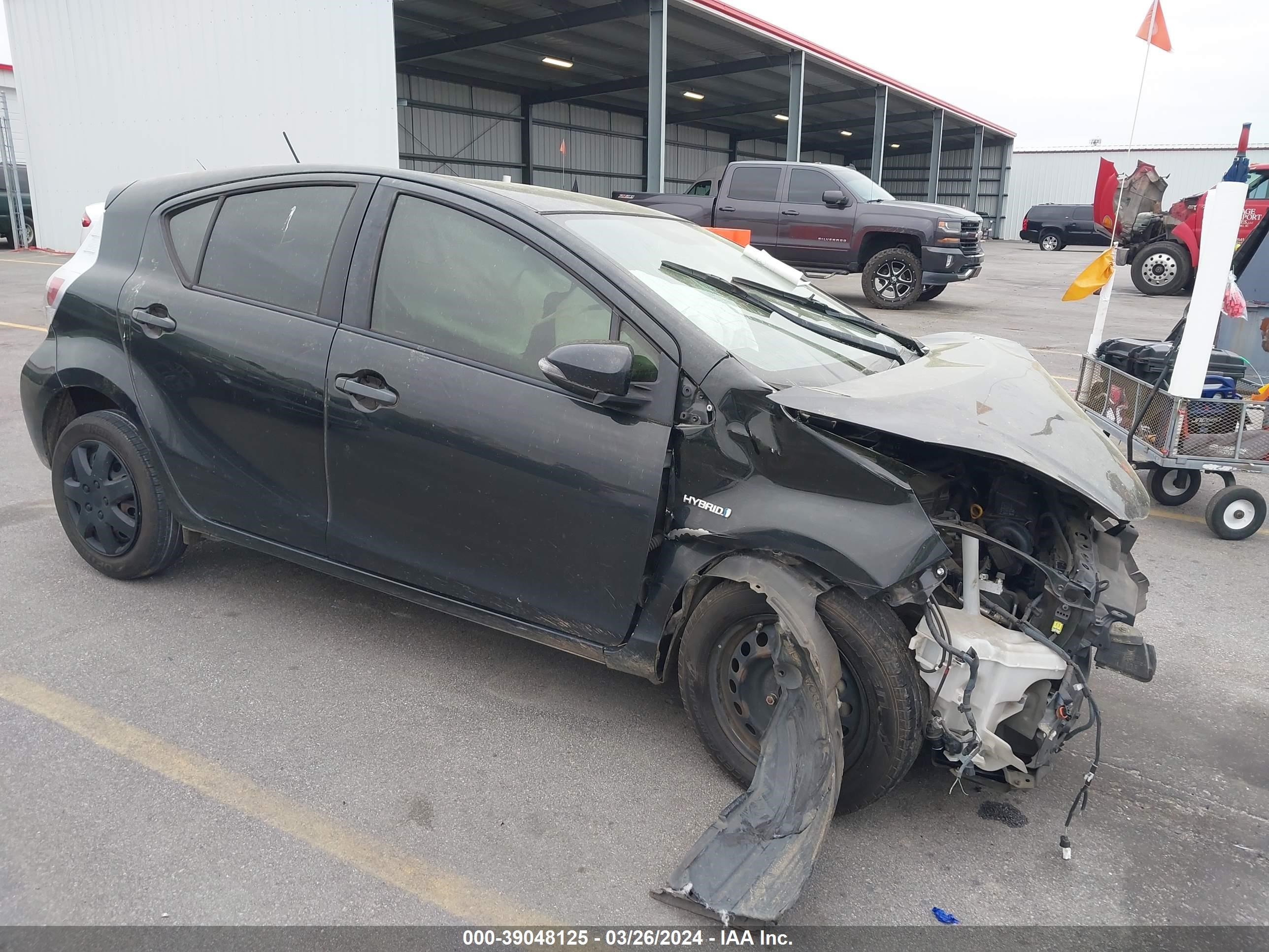 Photo 0 VIN: JTDKDTB39D1552425 - TOYOTA PRIUS C 