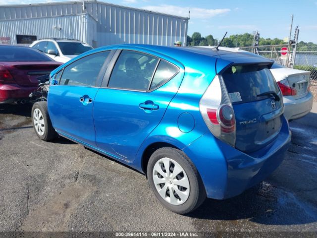 Photo 2 VIN: JTDKDTB39E1073049 - TOYOTA PRIUS C 