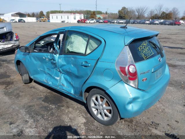 Photo 2 VIN: JTDKDTB39E1074959 - TOYOTA PRIUS C 