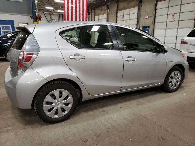 Photo 2 VIN: JTDKDTB39E1082494 - TOYOTA PRIUS C 