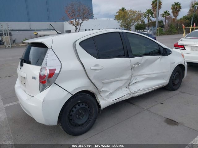 Photo 3 VIN: JTDKDTB39E1560803 - TOYOTA PRIUS C 