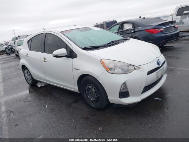 Photo 0 VIN: JTDKDTB39E1561420 - TOYOTA PRIUS C 