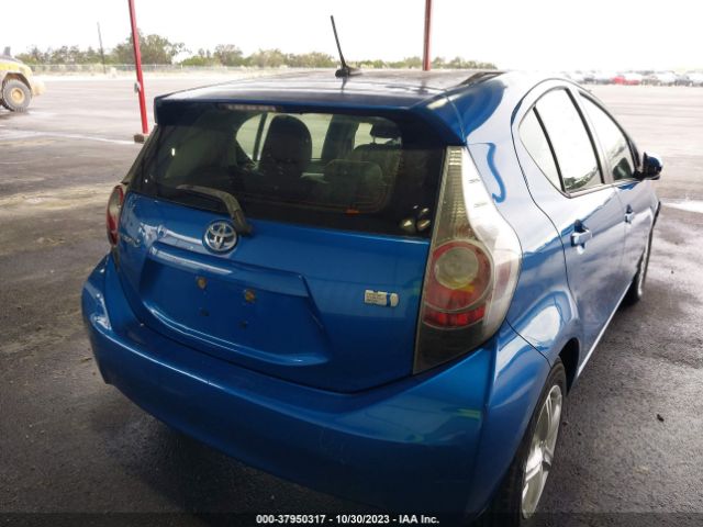 Photo 3 VIN: JTDKDTB39E1565189 - TOYOTA PRIUS C 