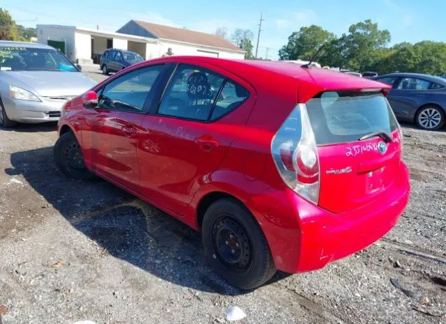 Photo 2 VIN: JTDKDTB39E1572448 - TOYOTA PRIUS C 