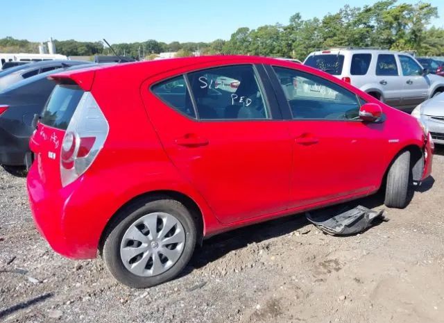 Photo 3 VIN: JTDKDTB39E1572448 - TOYOTA PRIUS C 