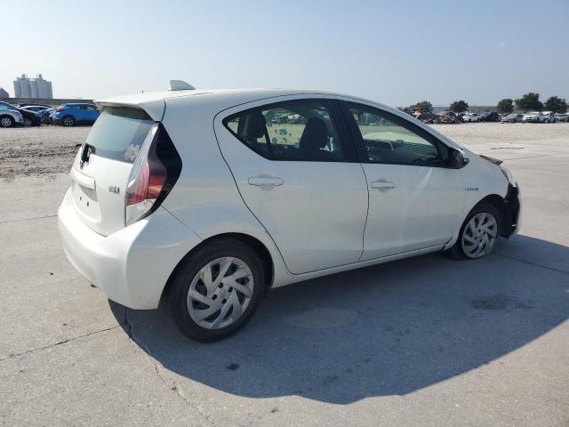 Photo 2 VIN: JTDKDTB39F1088796 - TOYOTA PRIUS C 