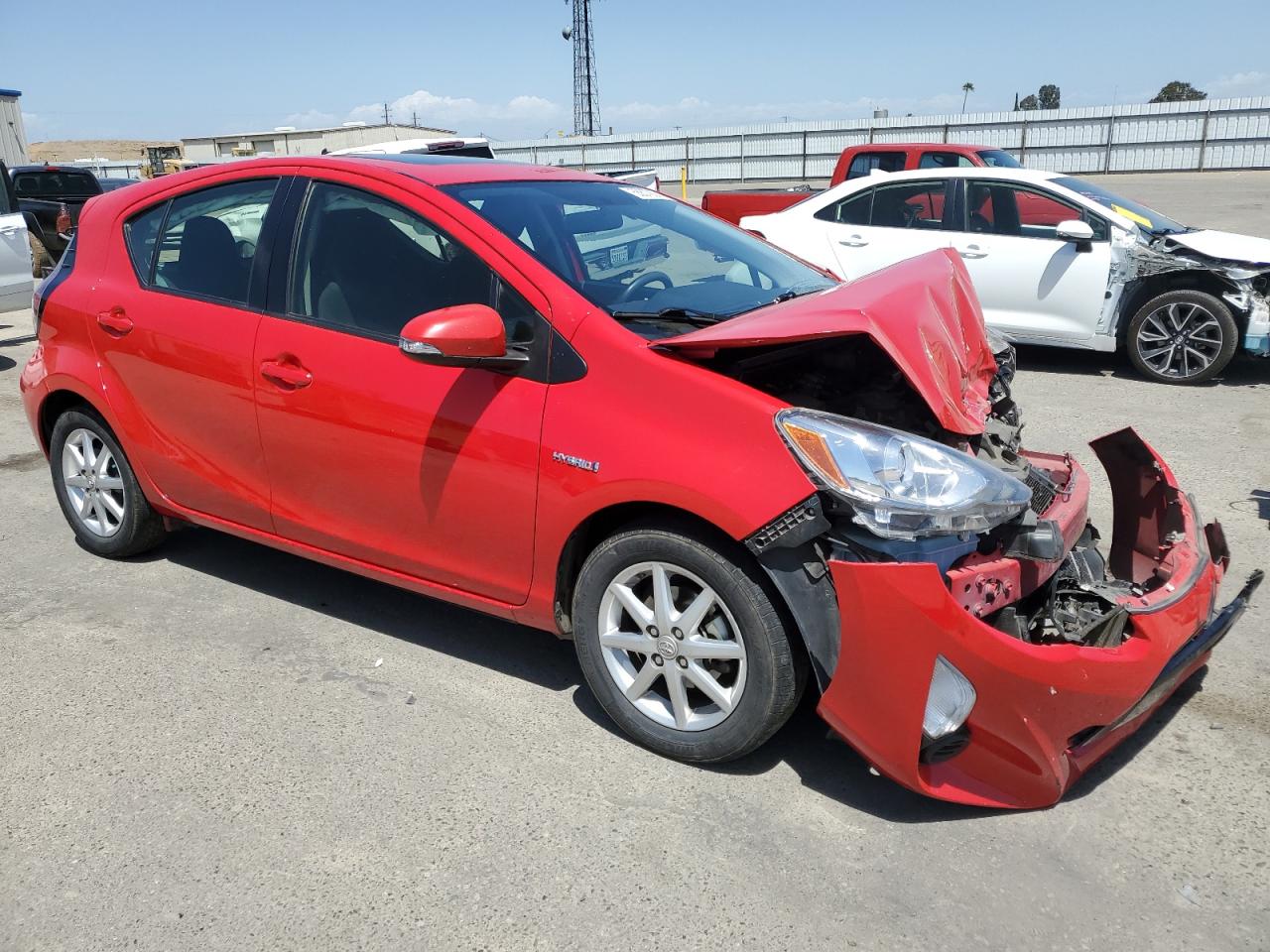 Photo 3 VIN: JTDKDTB39F1095327 - TOYOTA PRIUS 