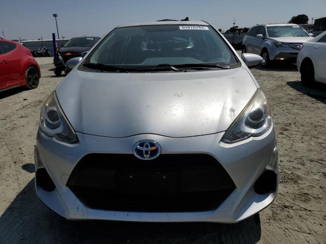 Photo 4 VIN: JTDKDTB39F1579000 - TOYOTA PRIUS C 