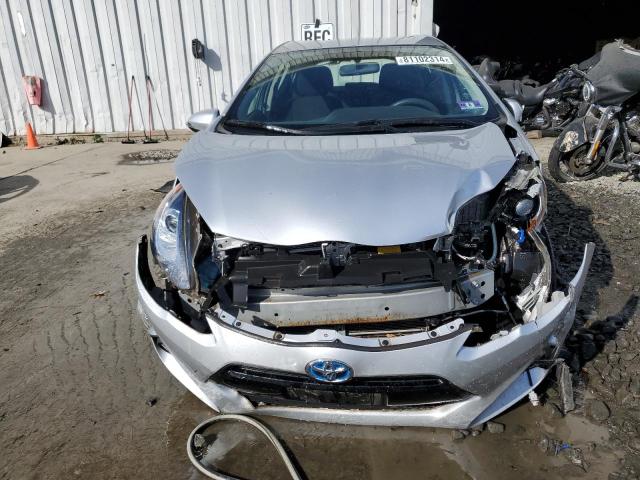 Photo 4 VIN: JTDKDTB39F1586710 - TOYOTA PRIUS C 