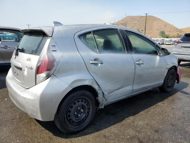 Photo 2 VIN: JTDKDTB39G1115710 - TOYOTA PRIUS C 