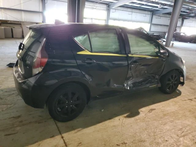 Photo 2 VIN: JTDKDTB39G1116744 - TOYOTA PRIUS C 