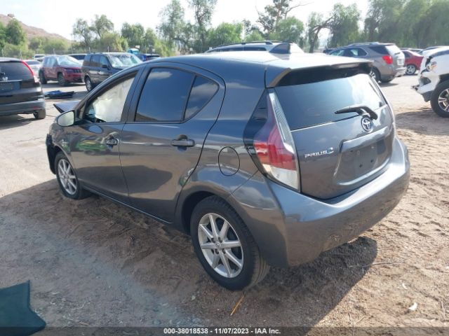 Photo 2 VIN: JTDKDTB39G1117134 - TOYOTA PRIUS C 